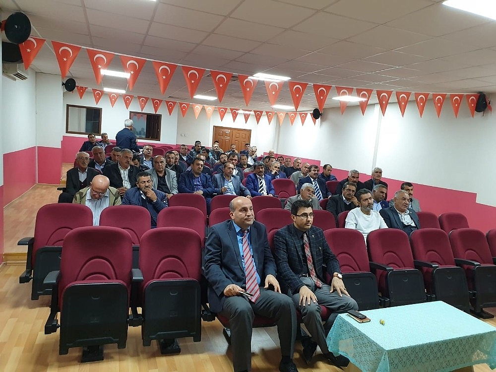 Hekamhan'da Muhtarlarla toplantı düzenlendi