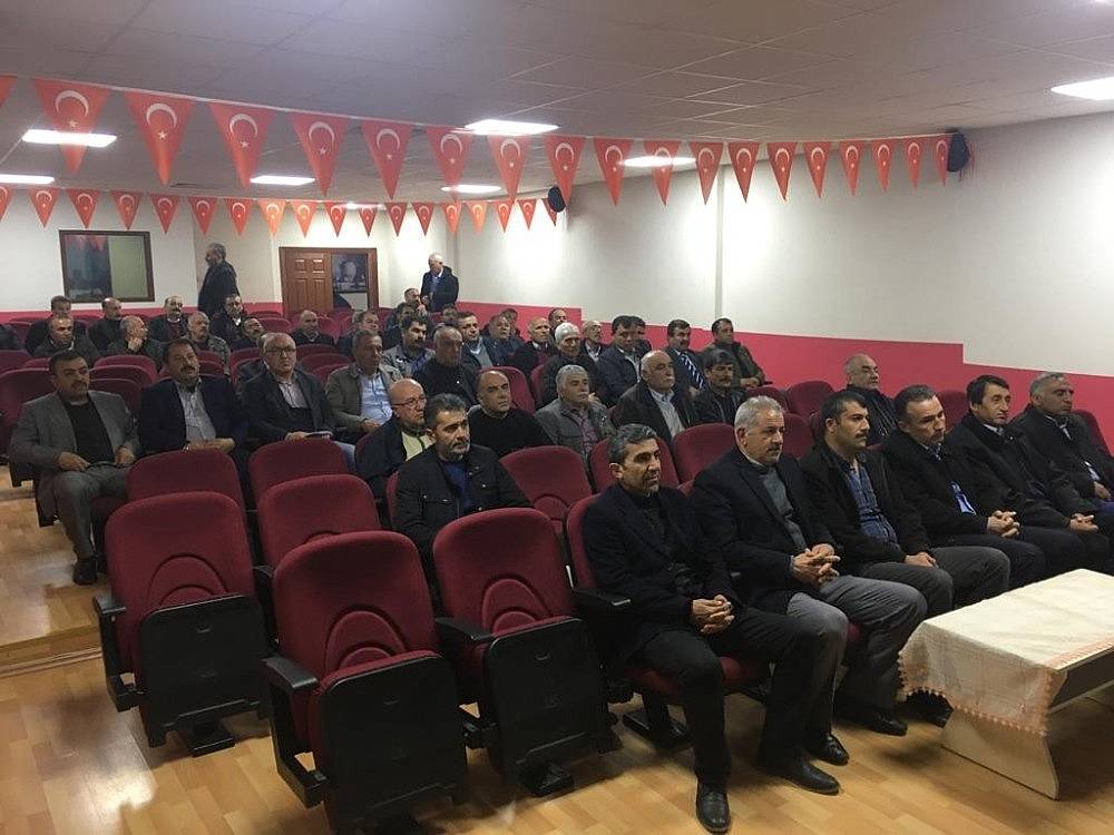 Hekimhan'da Muhtarlar Sorunları Dile Getirdi