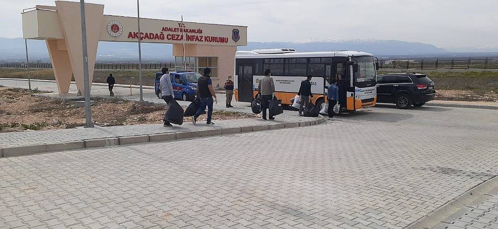 Akçadağ Açık Ceza İnfaz Kurumunda Tahliyeler Başladı