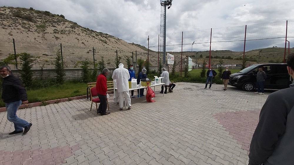 YMS'de futbolculara ve kulüp çalışanlarına korona virüs testi yapıldı