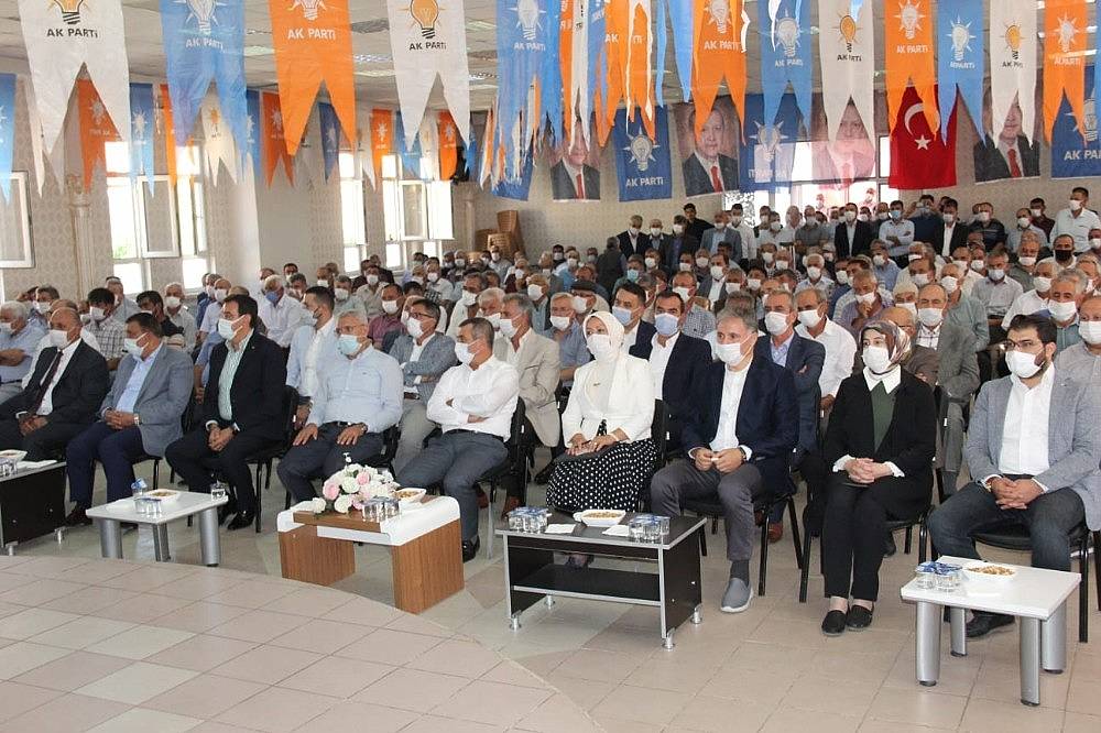 AK Parti Doğanşehir'de Kavuncuoğlu güven tazeledi