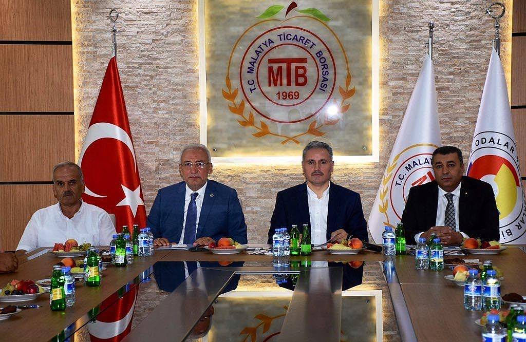 Kâhtalı: "Son iki yıldır kayısıya fiyat anlamında istikrar geldi"