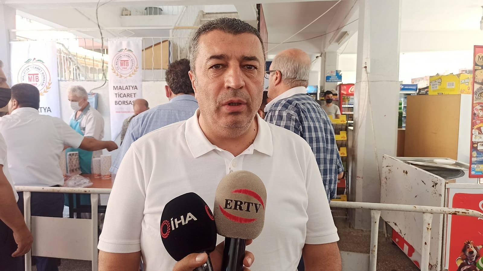 Ticaret Borsası'ndan aşure ikramı