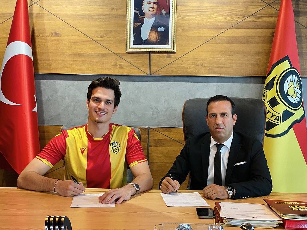 YMS, Ahmet Oytun Özdoğan ile 3 yıllık sözleşme imzaladı