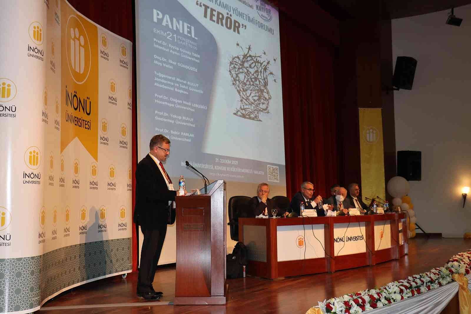 Terör konulu panelde siber saldırı uyarısı