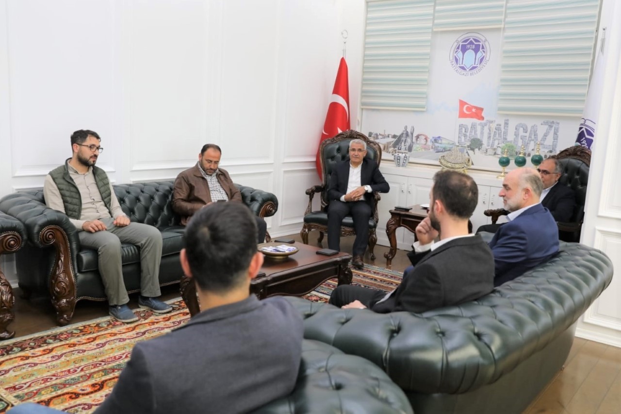 Başkan Güder'e iş adamlarından istişare ziyareti
