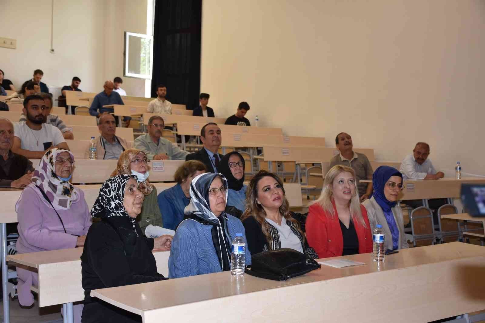 Tazelenme Üniversitesi'nde ilk ders heyecanı yaşandı
