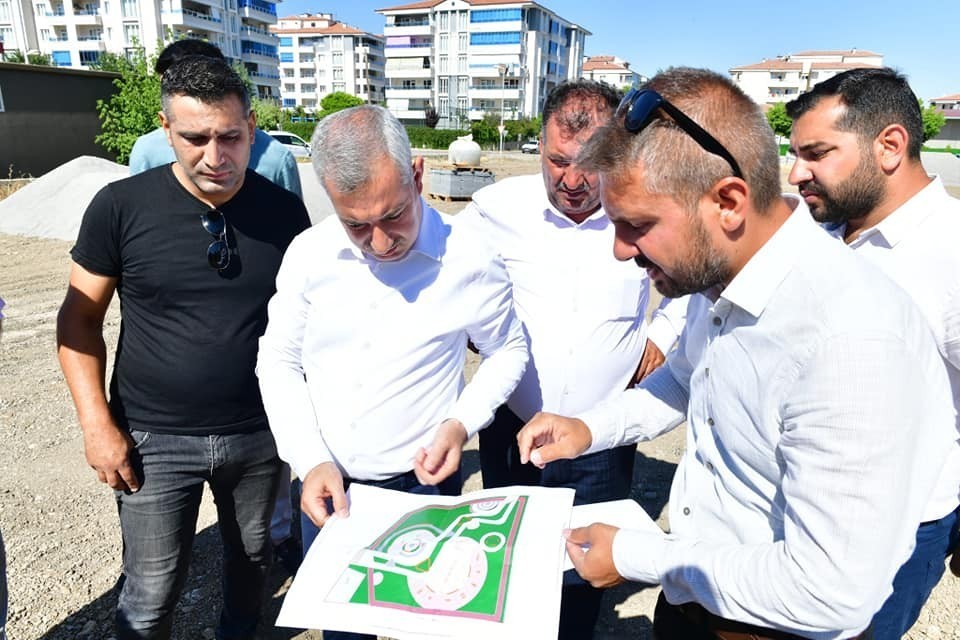 Yeşilyurt'ta 227'inci park alanı yapılıyor