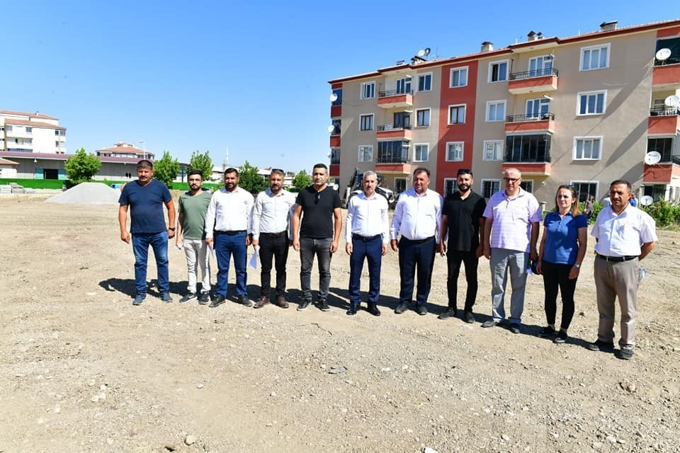 Yeşilyurt'ta 227'inci park alanı yapılıyor