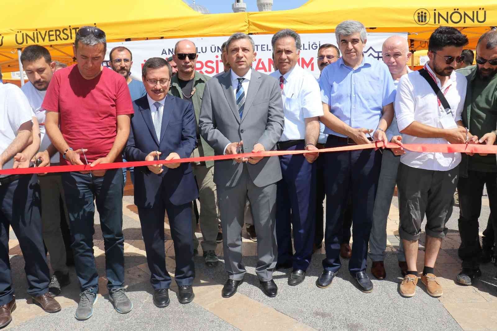 Tercih Fuarında, öğrencilere Anadolu üniversiteleri tanıtıldı