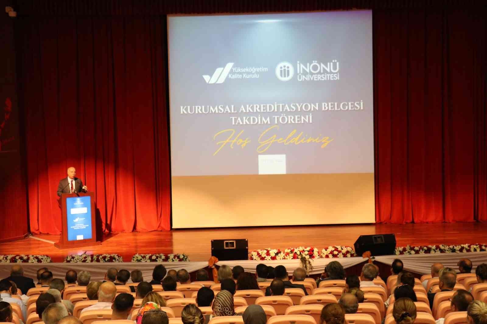 İnönü Üniversitesi'ne Akreditasyon Belgesi
