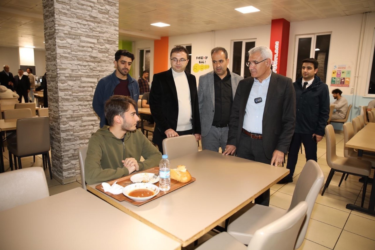Başkan Güder'den öğrencilere tavsiyeler