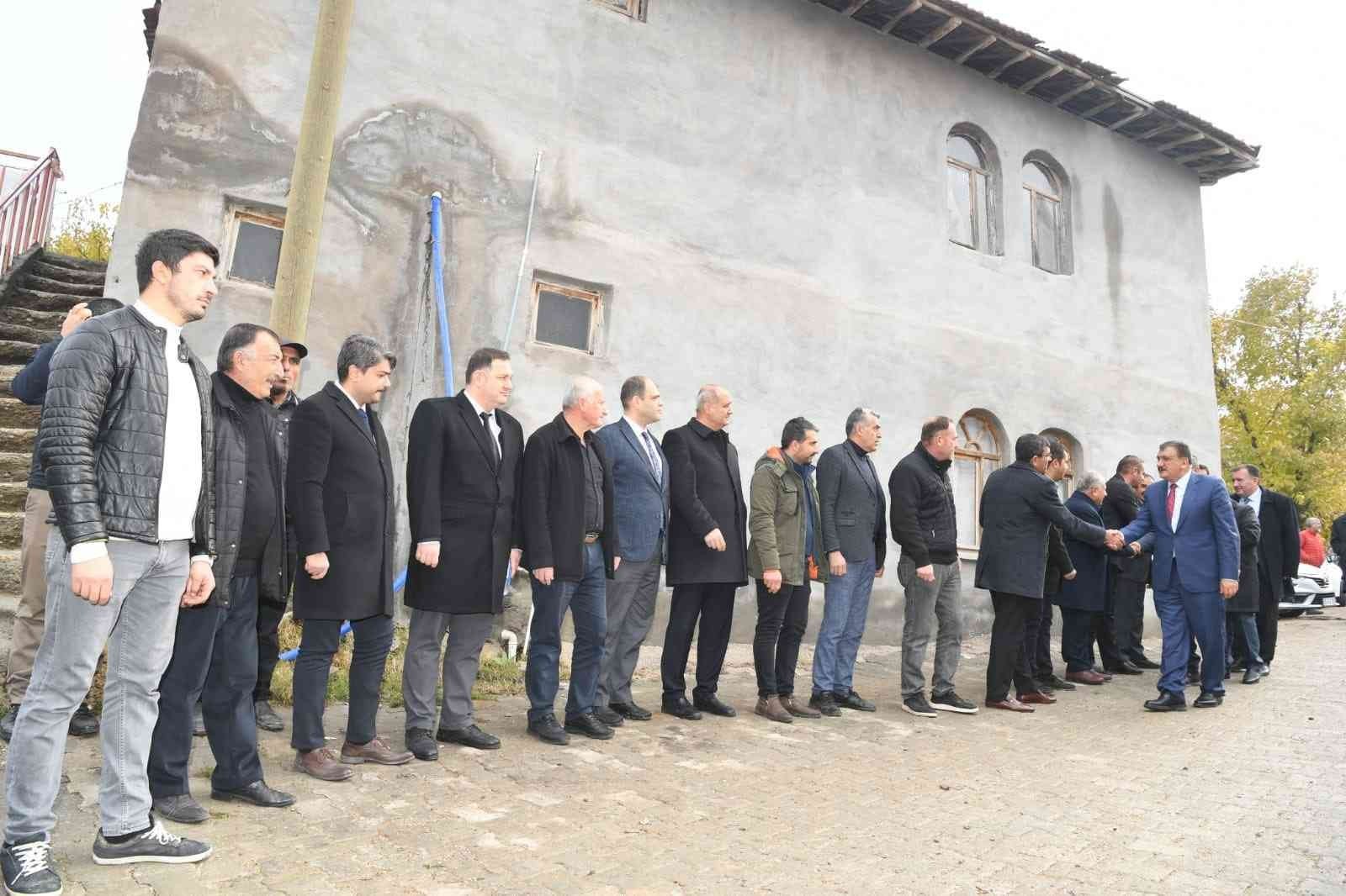 Başkan Gürkan, Akçadağ'da muhtarlar ile bir araya geldi