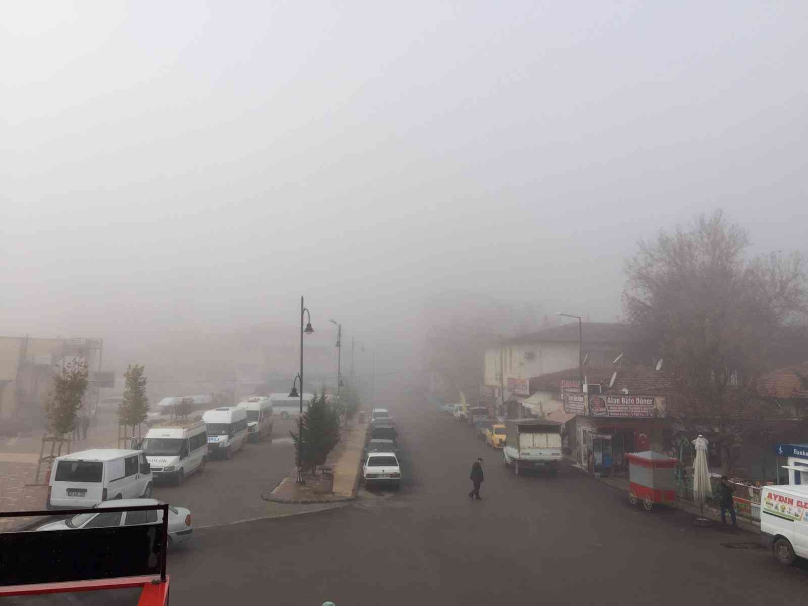 Darende'de sabah saatlerinde yoğun sis