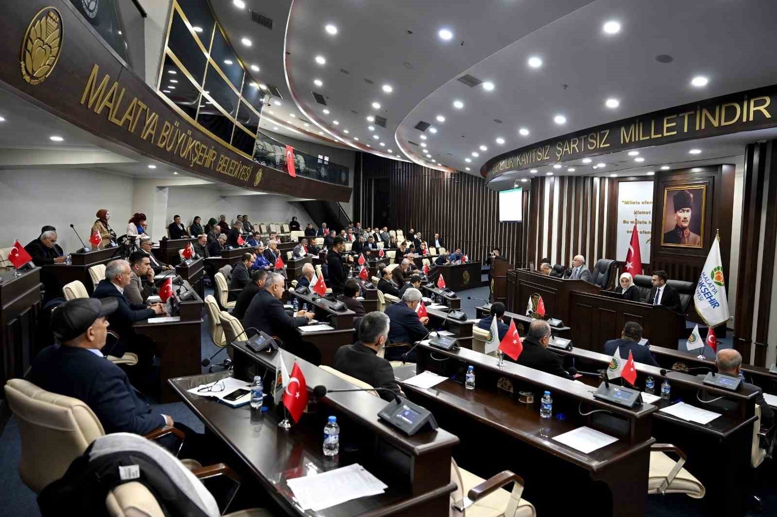 Başkan Er: "95 bin konutun ihalesi yapıldı"