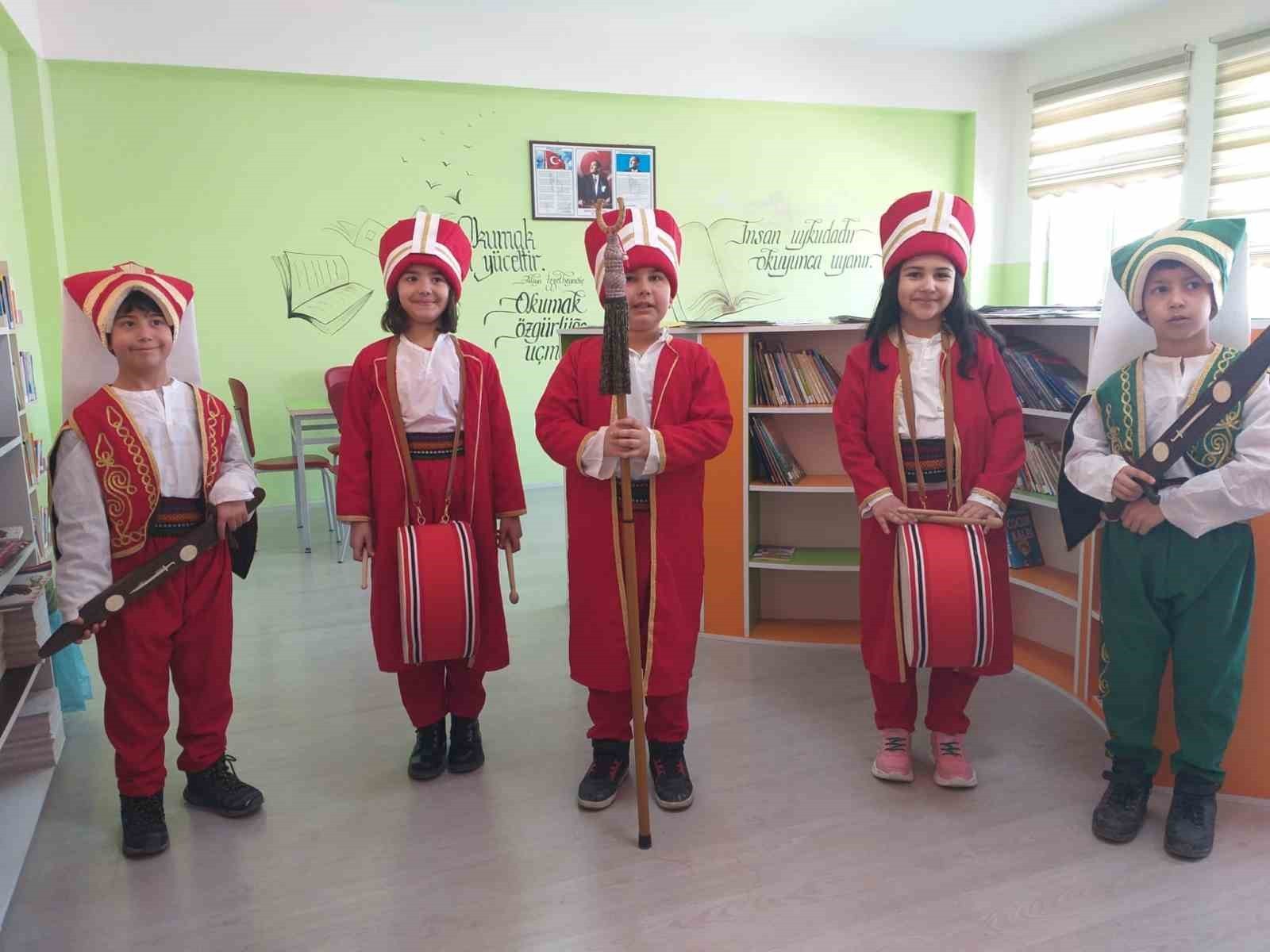Mehmet Akif Ersoy İlkokulu'ndan Ramazan ayı etkinlikleri