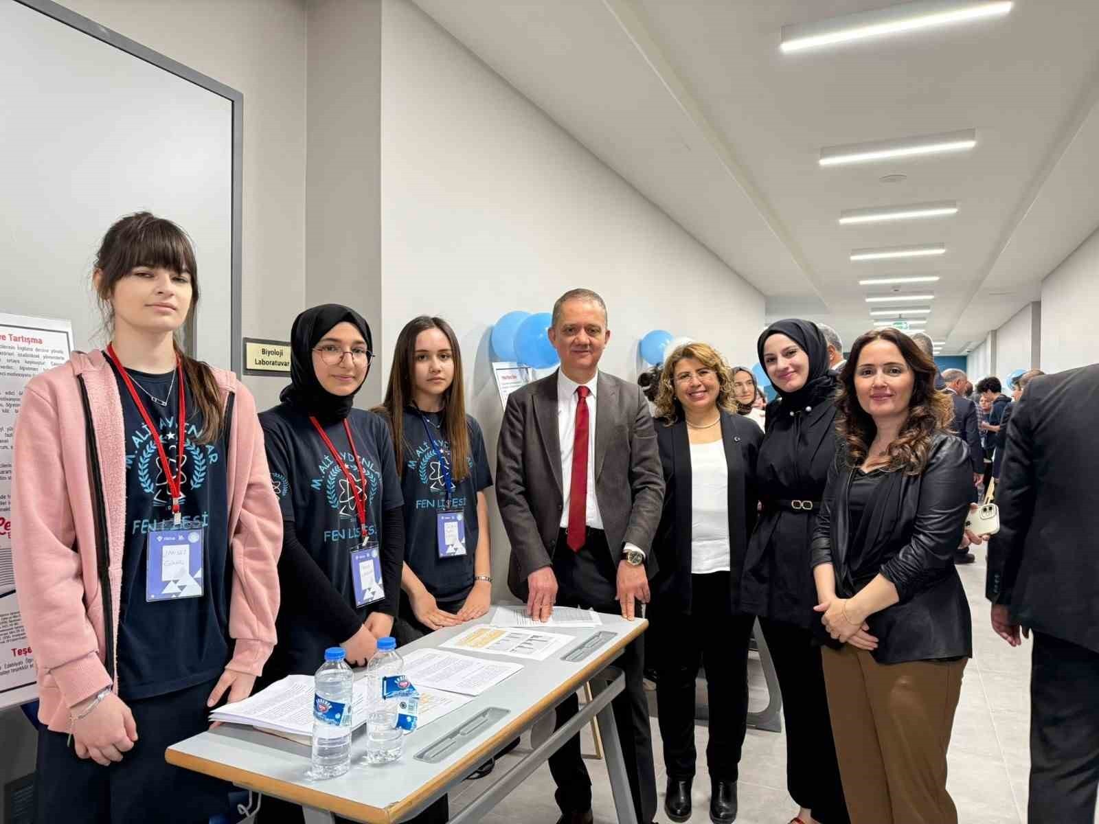 Malatya Mehmet Ali Aydınlar Fen Lisesi'nde bilim fuarı düzenlendi