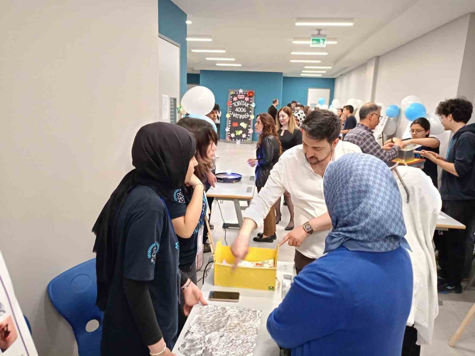 Malatya Mehmet Ali Aydınlar Fen Lisesi'nde bilim fuarı düzenlendi