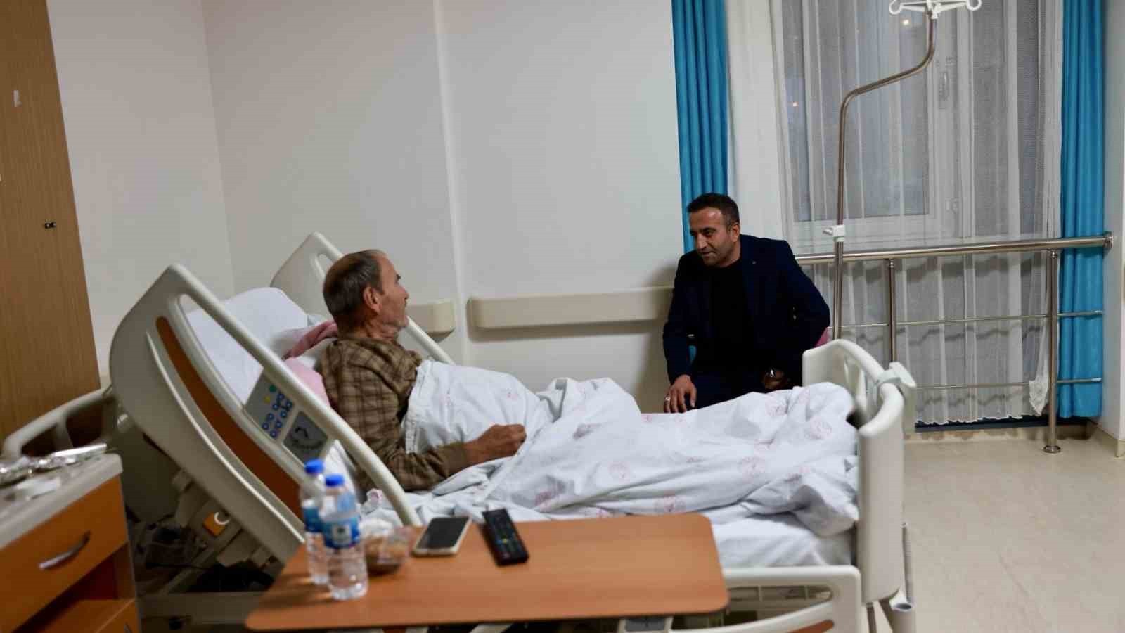 Akçadağ Belediye Başkanı Ulutaş'tan Hastane ziyareti