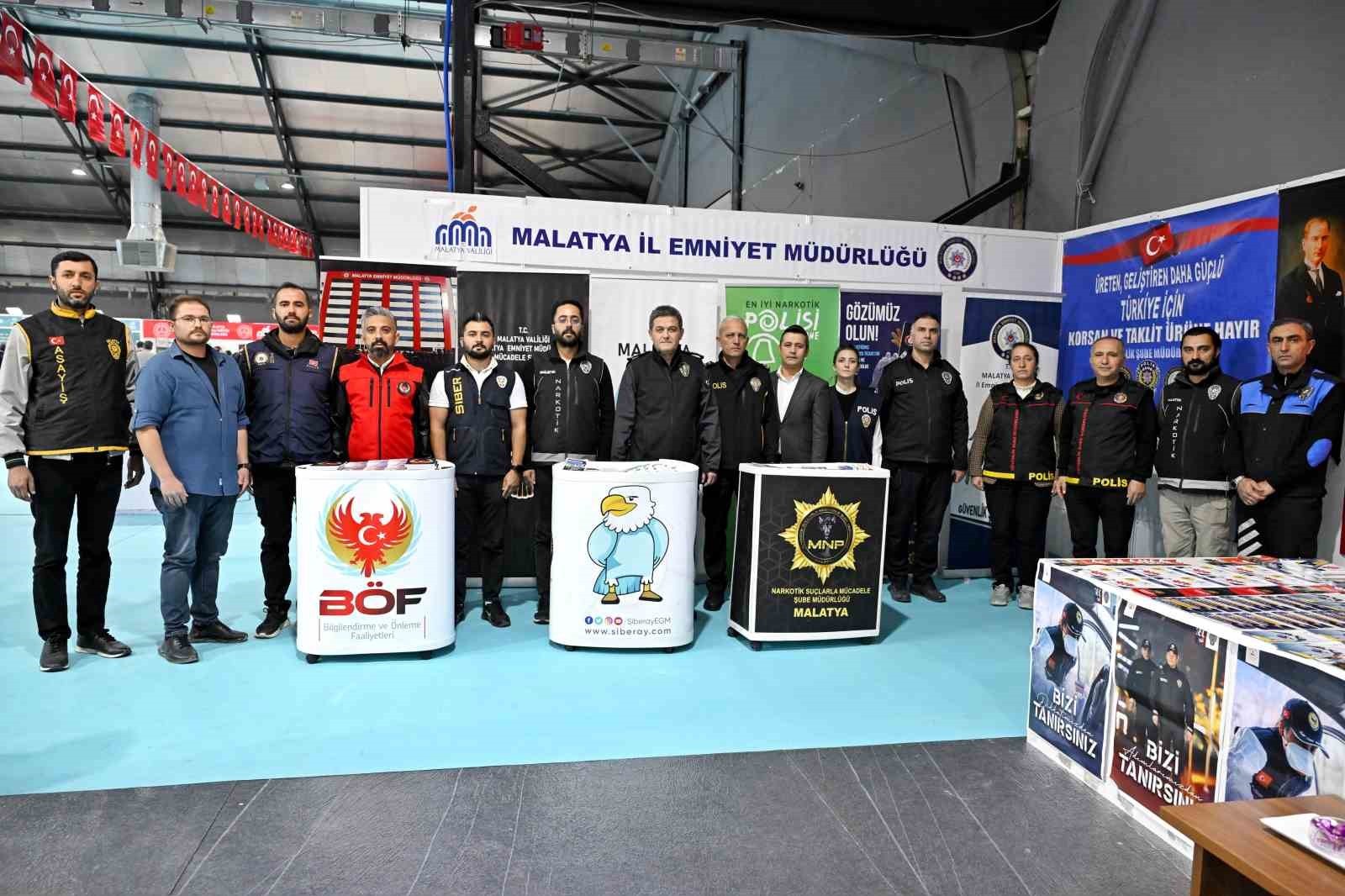 Malatya Kitap Fuarı'nda Emniyet'ten bilgilendirme standı