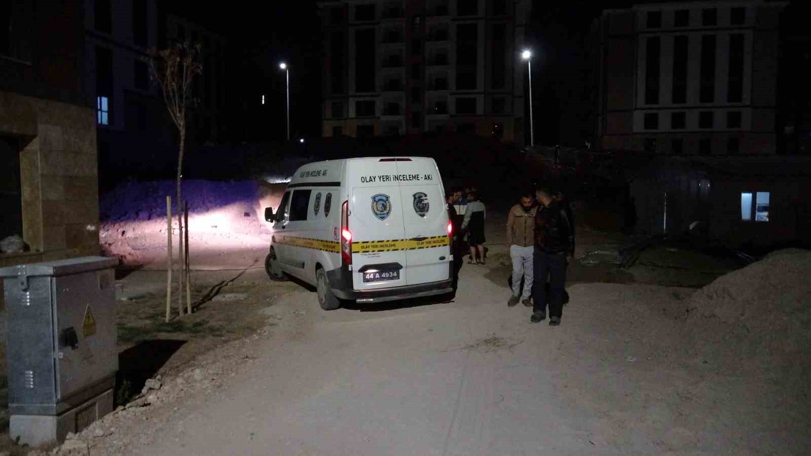 Malatya'da şantiyede silahla vurulan işçi hastaneye kaldırıldı