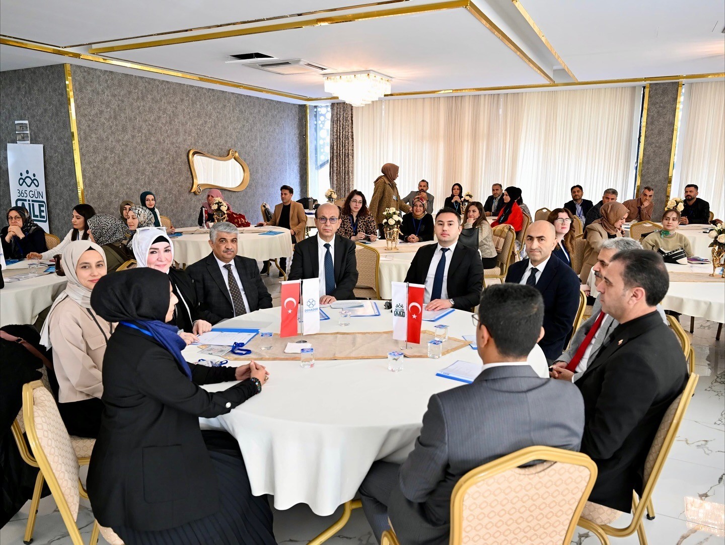 Yeşilyurt Belediyesi 'Aile Mentörlüğü' projesiyle Türkiye'de bir ilke imza attı