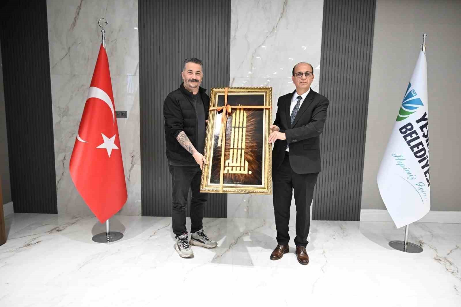 "Gençlik ve Ailem" konulu kısa film yarışması konukları, Başkan Geçit ile bir araya geldi