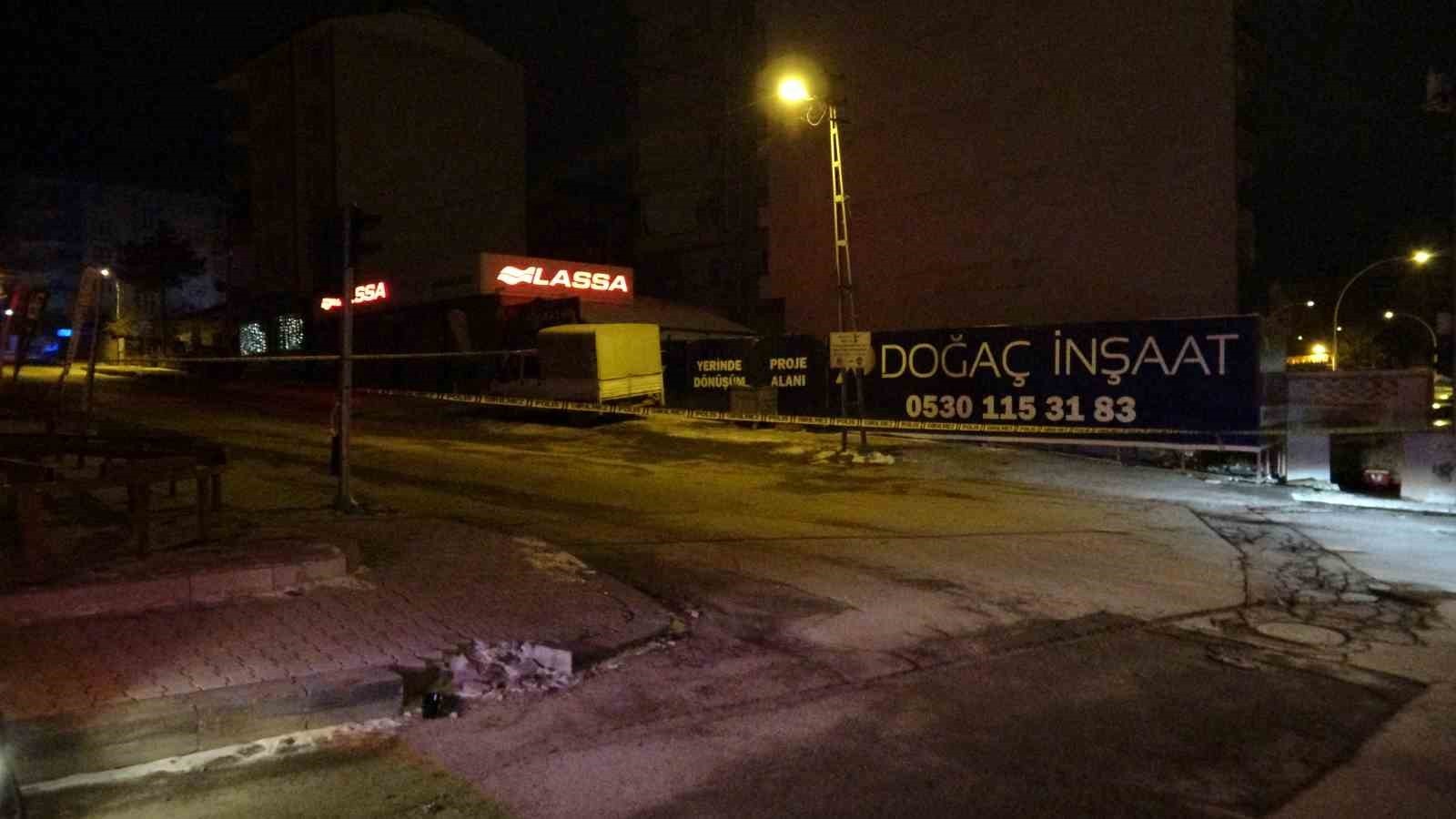 Malatya'da şüpheli valiz fünye ile patlatıldı