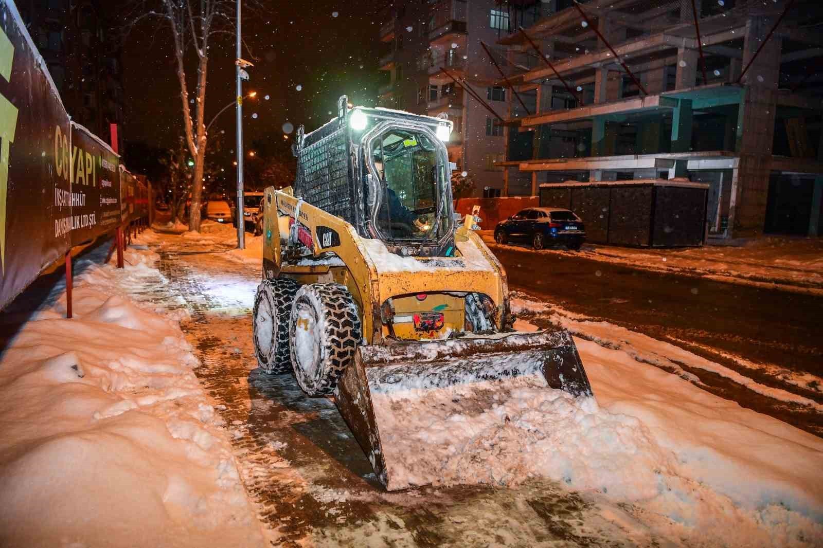 Malatya'da kapanan 117 Mahalle yolu ulaşıma açıldı