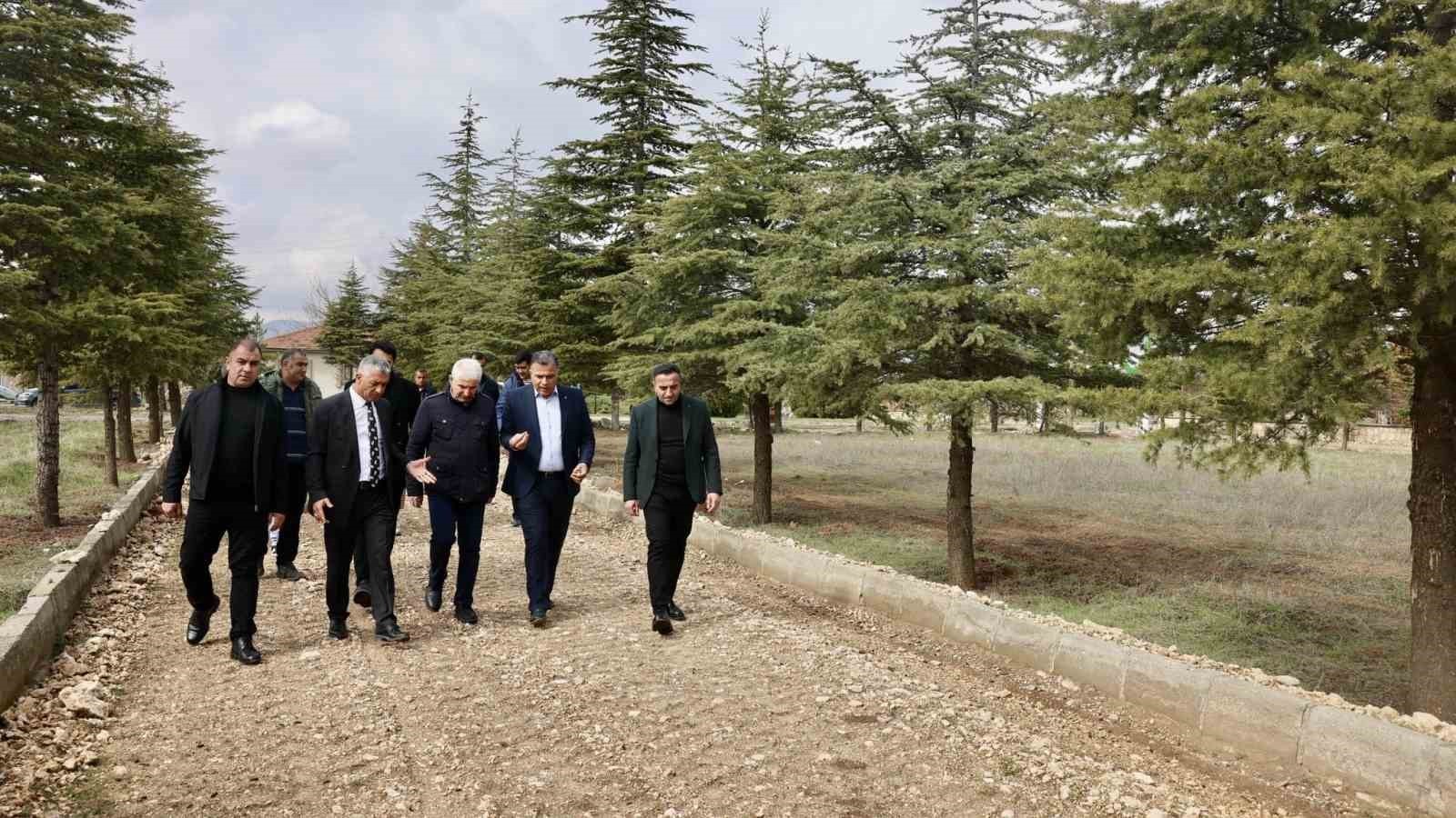 Akçadağ'a yeni mezarlık alanı kazandırılıyor