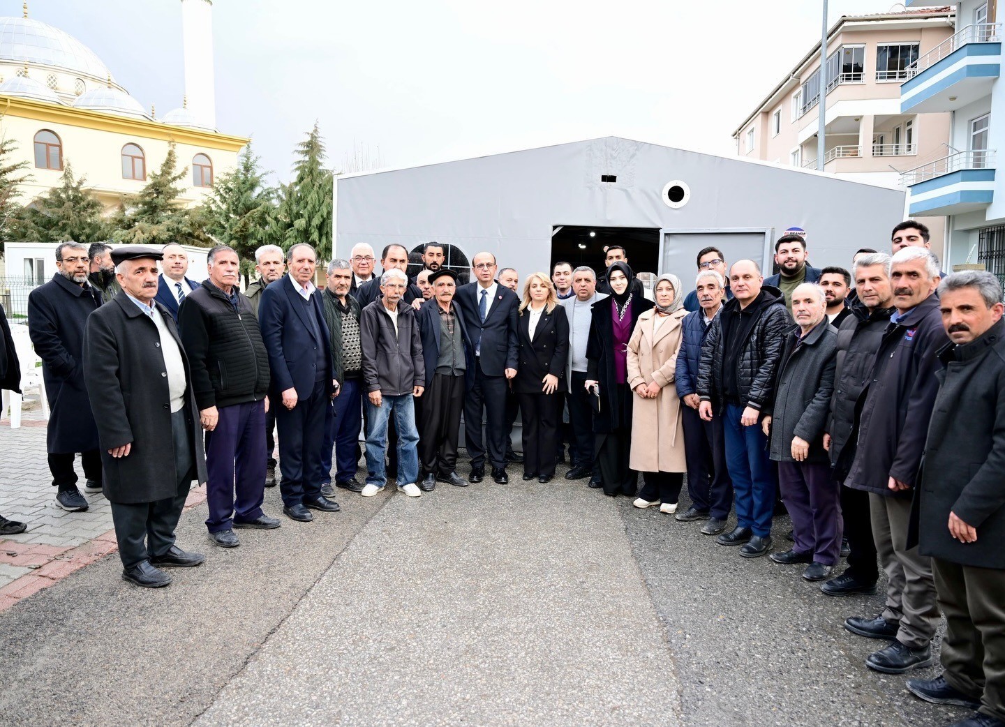 Başkan Geçit, Aşağıbağlar'da vatandaşların taleplerini dinledi