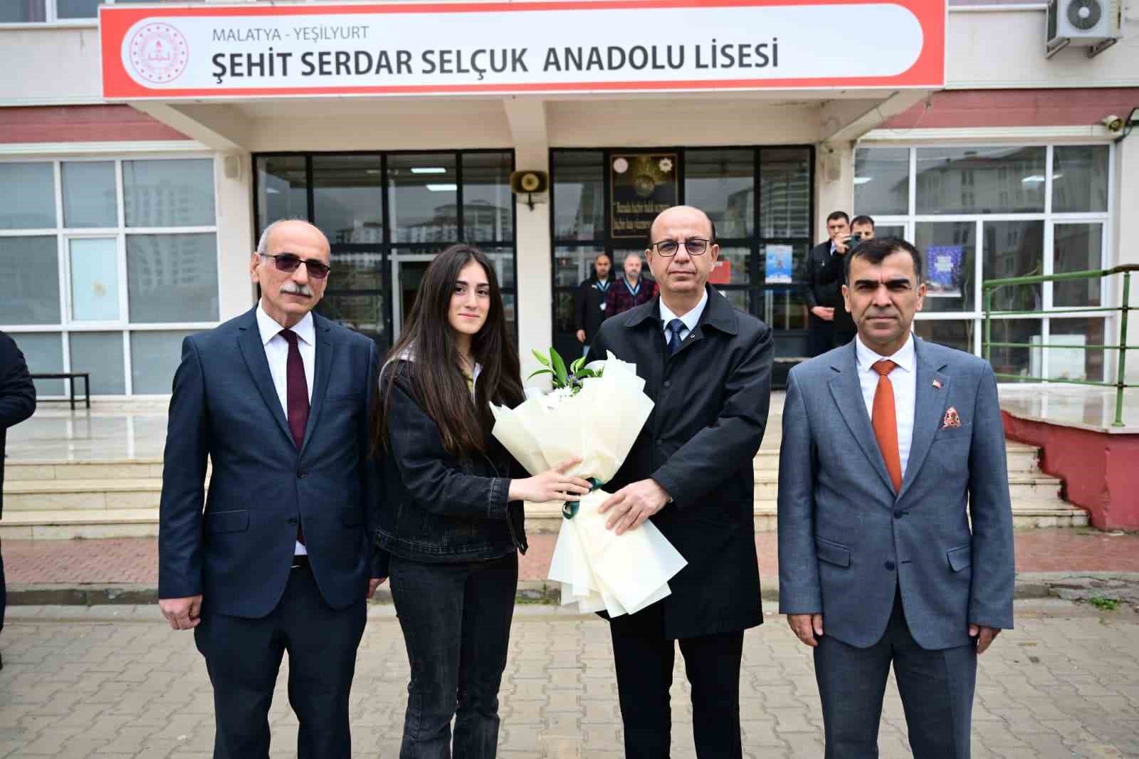 Başkan Geçit öğrencilerle buluştu: "Hedefiniz olsun, çok çalışın"