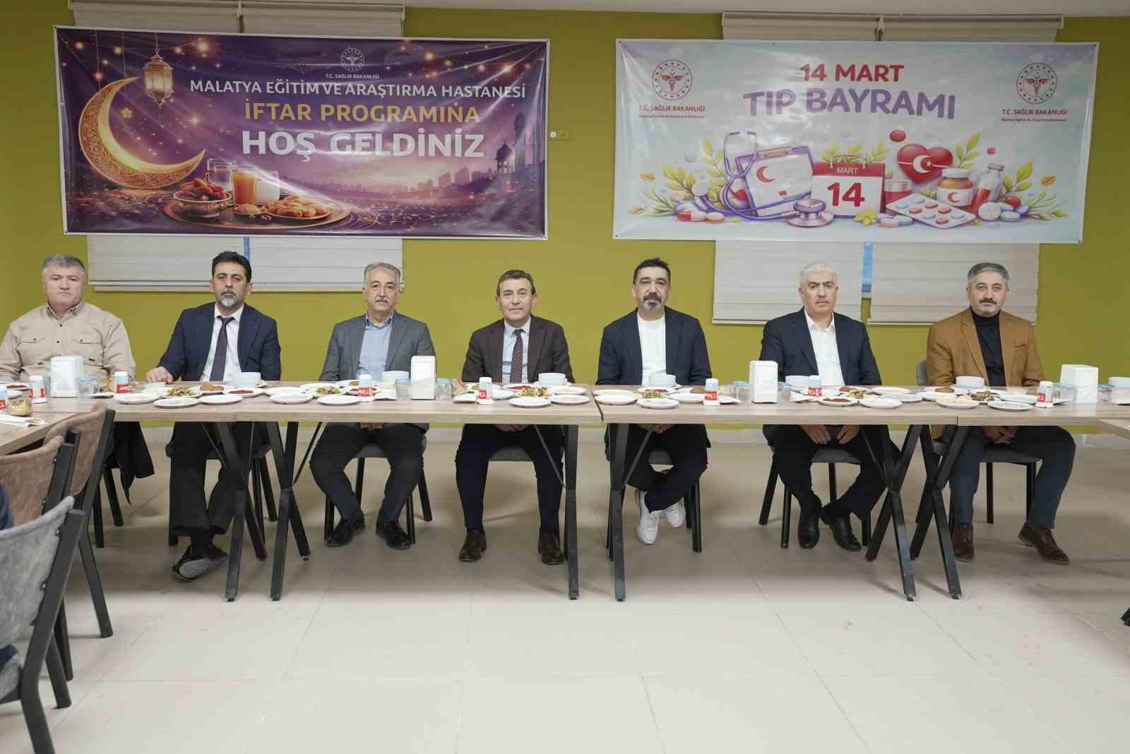 MEAH'ta iftar ve sahur programı düzenlendi
