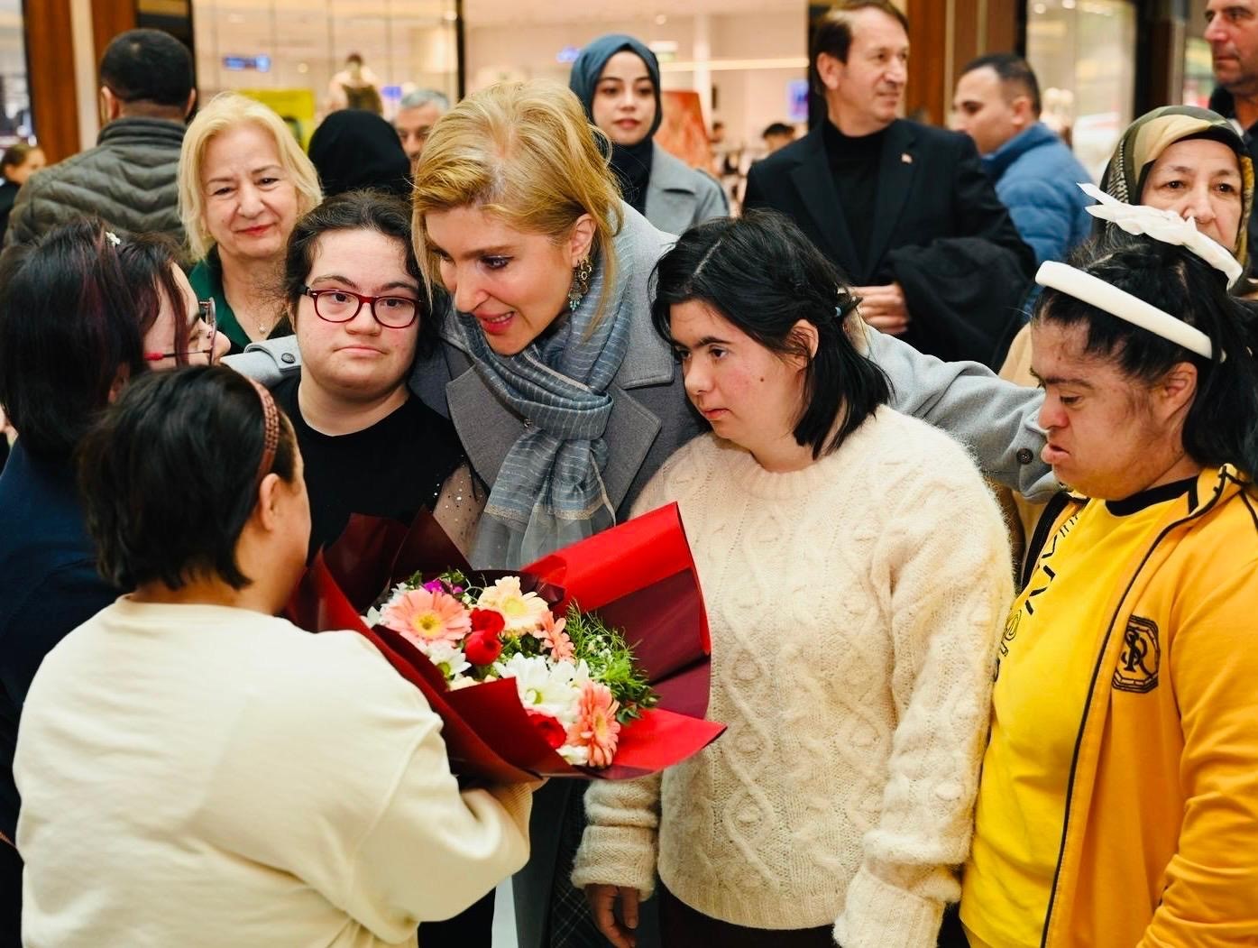 Milletvekili Ölmeztoprak'tan sosyal farkındalık, büyükler ve üretim odaklı ziyaretler