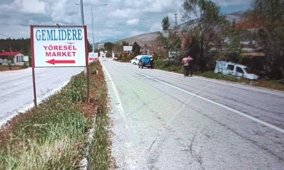 Kontrolden çıkan araç sulama kanalına savruldu: 1 yaralı