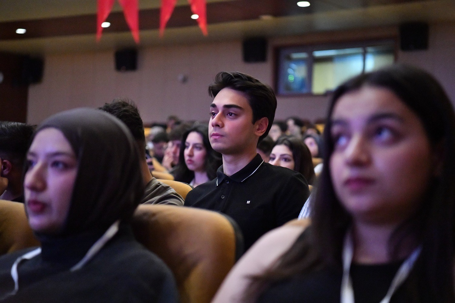 Teknoloji tutkunları Yeşilyurt'taki zirvede bir araya geldi
