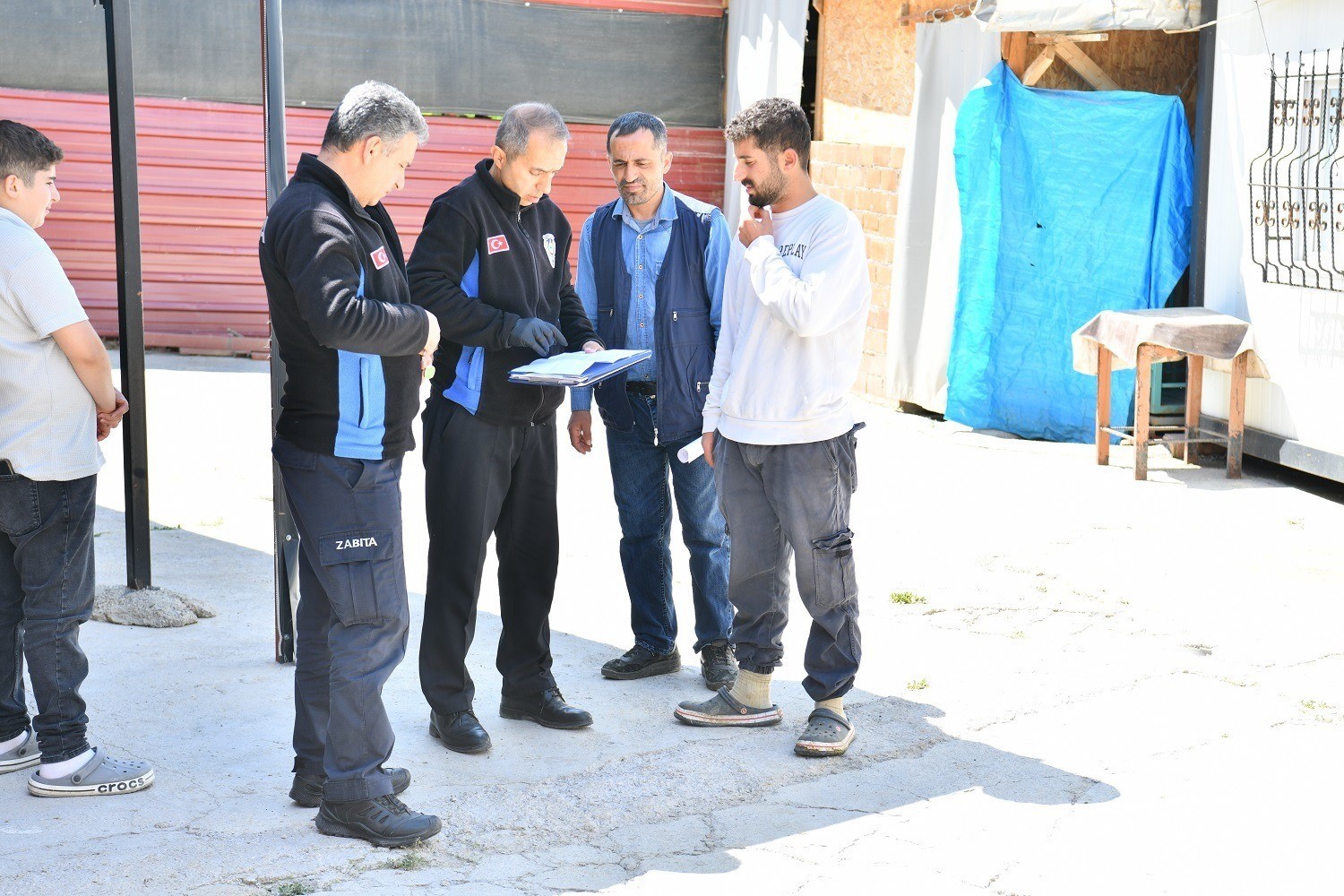 Yeşilyurt Belediyesi'nden kurban satış ve kesim yerlerinde bayram mesaisi