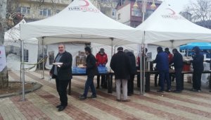Doğanyol ve Pütürge'de Depremzedelere  Sıcak Yemek Dağıtımı Yapılıyor