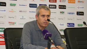 5 Maçta Sıfır Çeken Kemal Özdeş Gitti