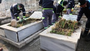 Büyükşehir  İnönü ve Özal ailelerinin mezarlarını yeniliyor