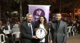 Başkan Cömertoğlu muhtarlarla iftarda buluştu