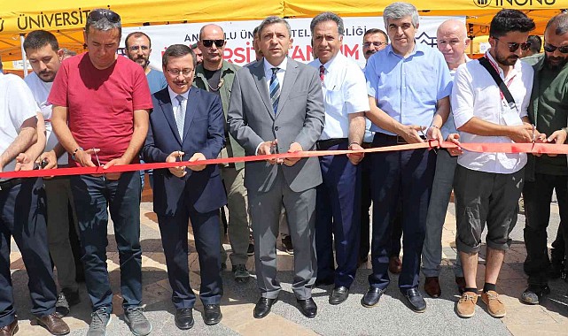 Tercih Fuarında, öğrencilere Anadolu üniversiteleri tanıtıldı