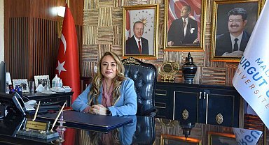 Eski Rektör Karabulut'tan Yeni Rektör Bentli'ye Başarı Dileği
