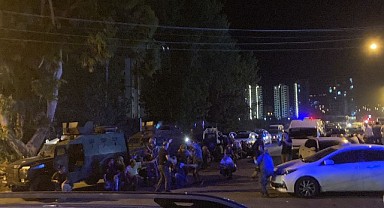 Mersin'de Polisevine Saldırı