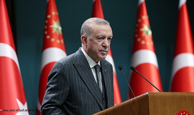 Cumhurbaşkanı Erdoğan'dan Sözleşmeli Memura Kadro Müjdesi