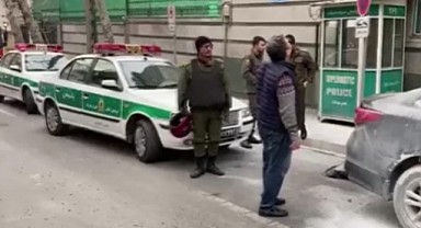 Azerbaycan'ın Tahran Büyükelçiliğine saldırı