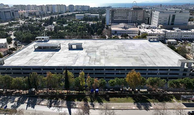Akdeniz Üniversitesi Katlı Otoparkı'nda betonarme imalatı tamamlandı