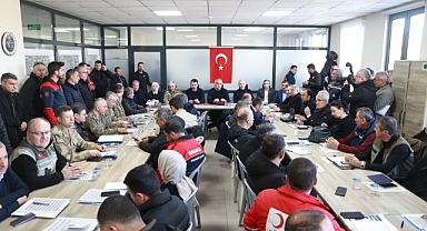 Bakan Soylu; "Ağır hasarlı ve acil yıkılacak binalardan ev eşyası alınmaması gerekiyor"