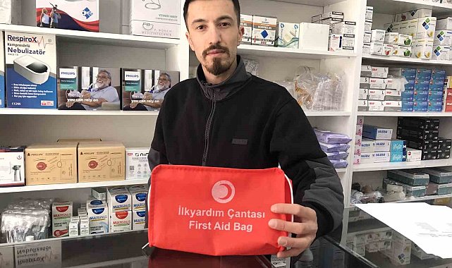 Depremin ardından paniğe kapılan vatandaşlar deprem çantası arayışına girdi