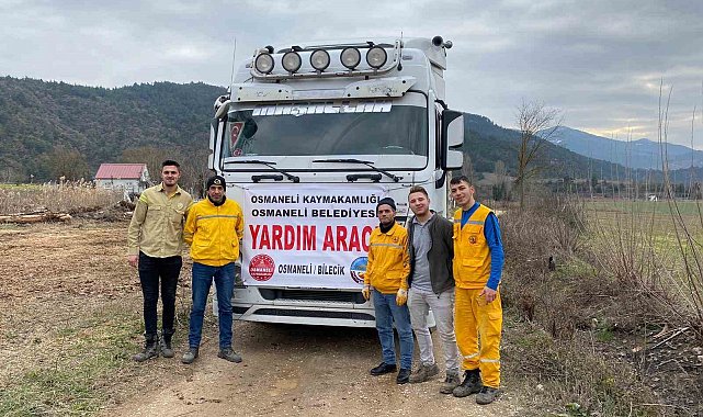 Depremzedelerin yakacak odun ihtiyacını karşılamak için hayırseverler seferber oldu